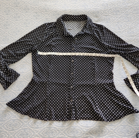 Long sleeve peplum blouse size L - Picture 2 of 3